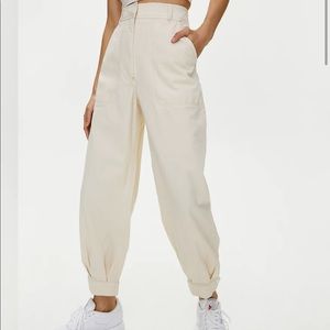 Aritzia Wilfred High Rise Malina Baggy Cargo Pant